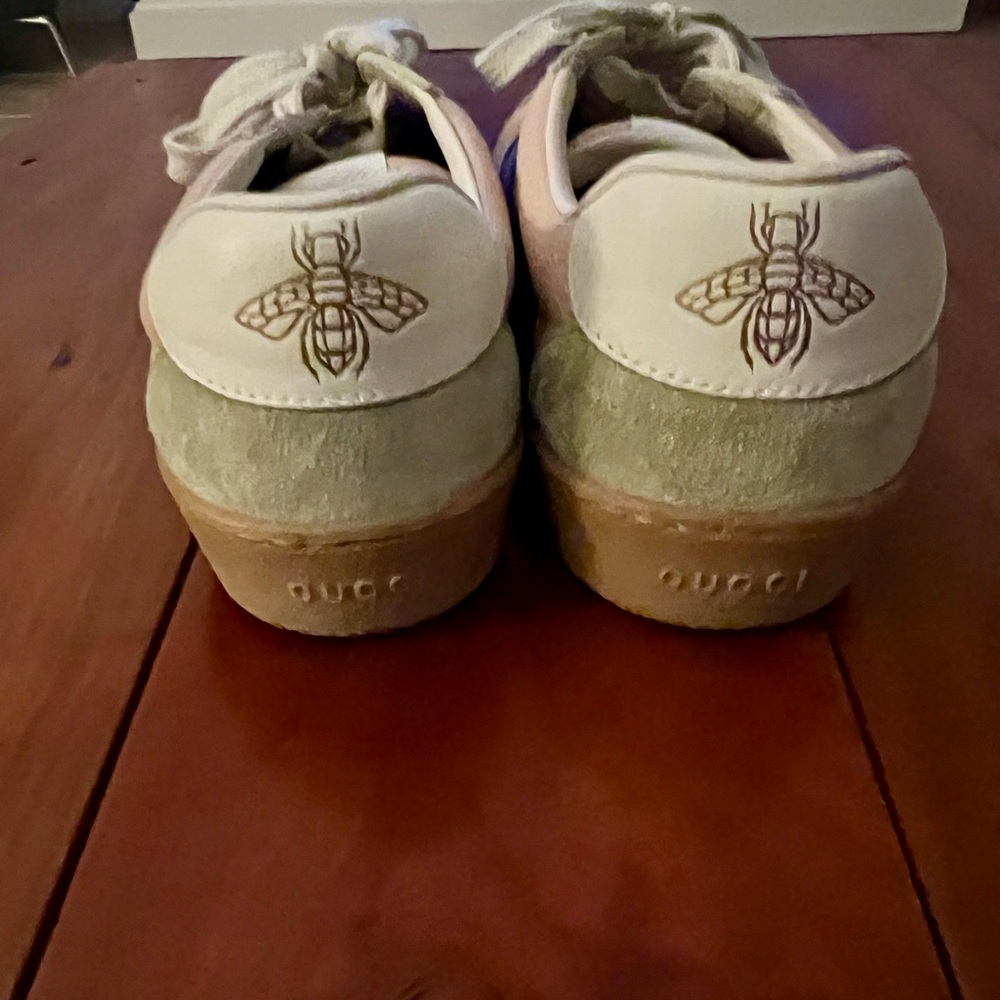 Sale!!!  Gucci Light Pink and Blue Leather Sneakers—Great condition! - Picture 6 of 10